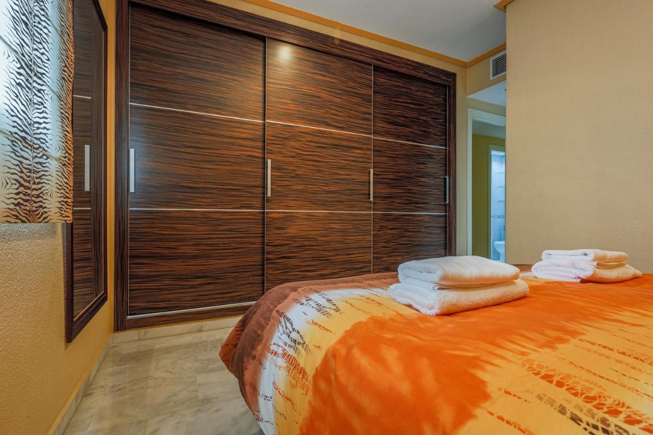 Sensacional 2 Hab 2 Banos 4 Pax Aljarafe Metro Apartment *