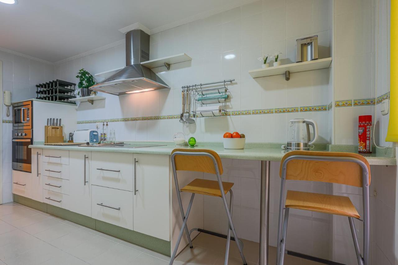 Sensacional 2 Hab 2 Banos 4 Pax Aljarafe Metro Apartment *