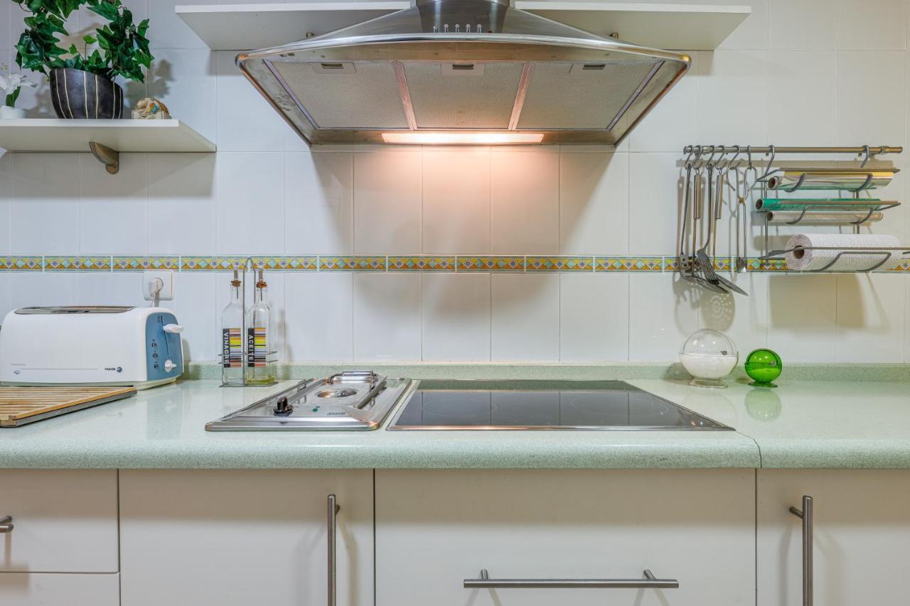 Sensacional 2 Hab 2 Banos 4 Pax Aljarafe Metro Apartment