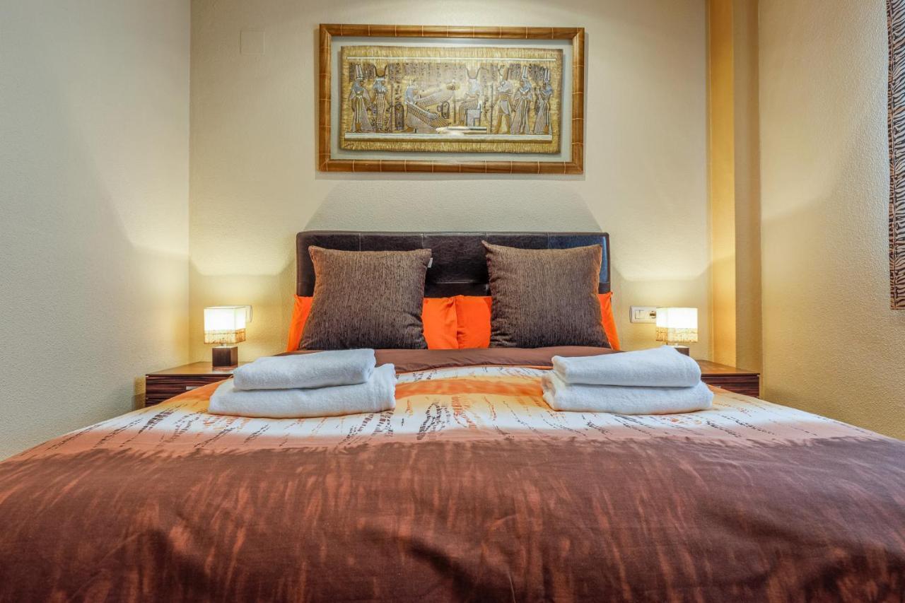Sensacional 2 Hab 2 Banos 4 Pax Aljarafe Metro Apartment