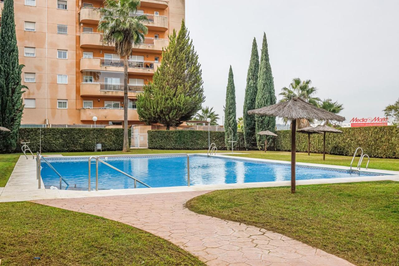 Apartment Sensacional 2 Hab 2 Banos 4 Pax Aljarafe Metro