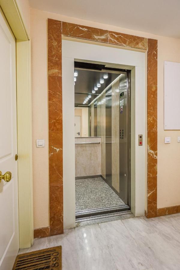 Sensacional 2 Hab 2 Banos 4 Pax Aljarafe Metro
